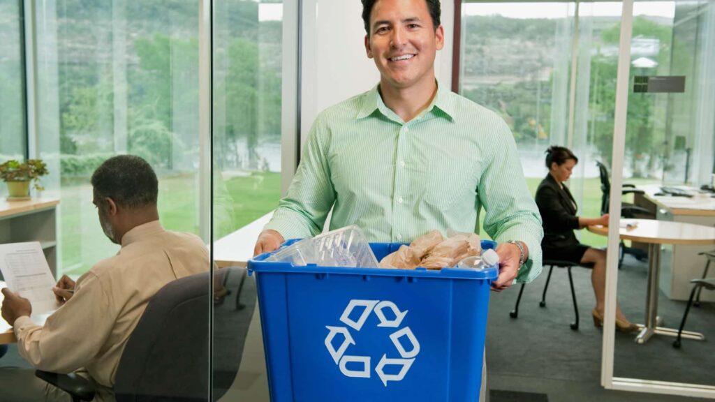 Choosing the Right Bin for Waste Management-min